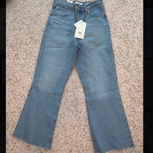Levi’s flare jeans NWT!!!!